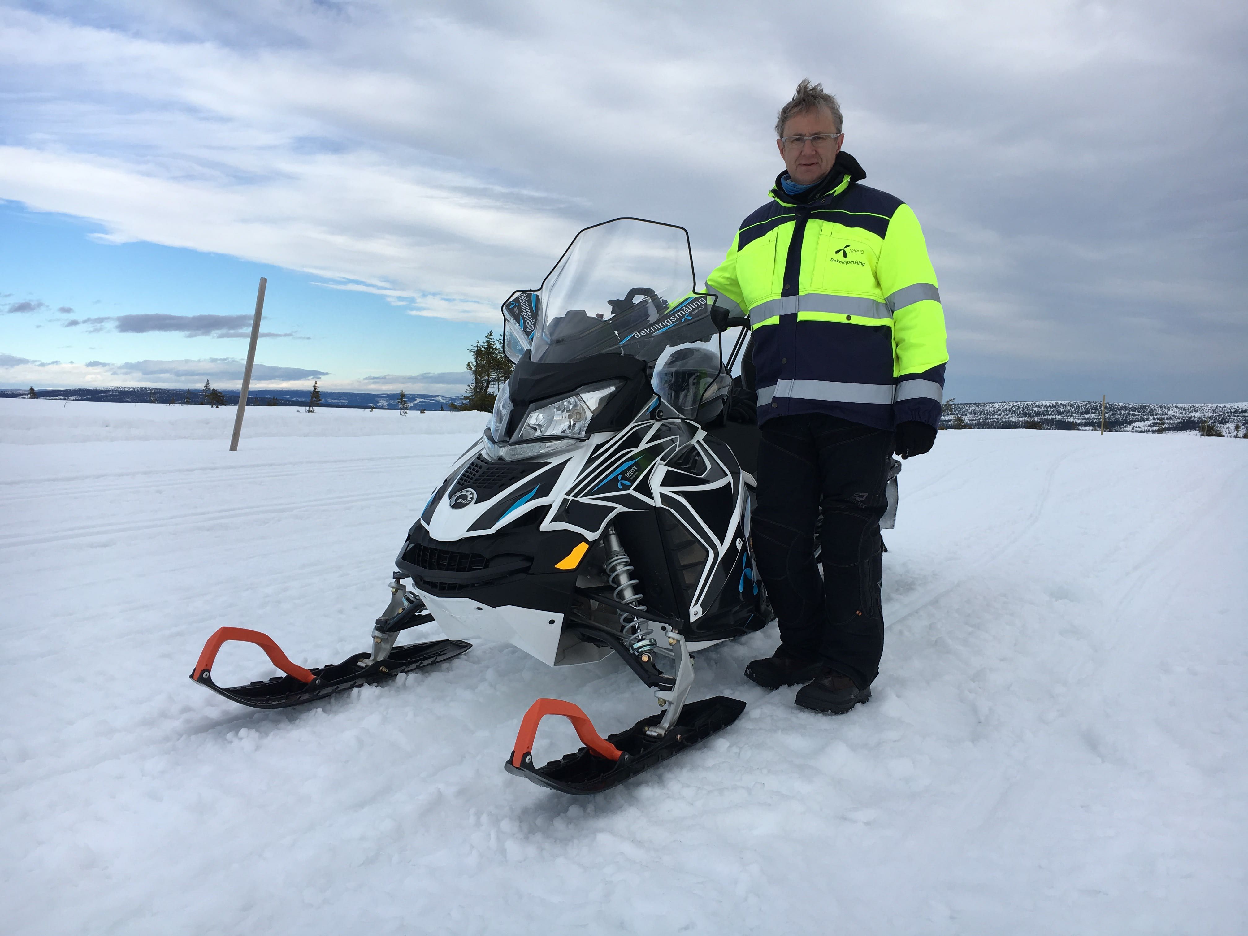 Dekningsdirektør Bjørn Amundsen gir råd om dekning og mobil når du ferdes i fjellet. 