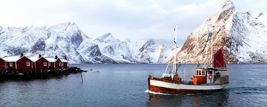 Kystradiostasjonene vil ivareta hele Norges behov for operativ assistanse over det maritime nødnettet langs Norges kyst og havområdene helt opp til Svalbard.