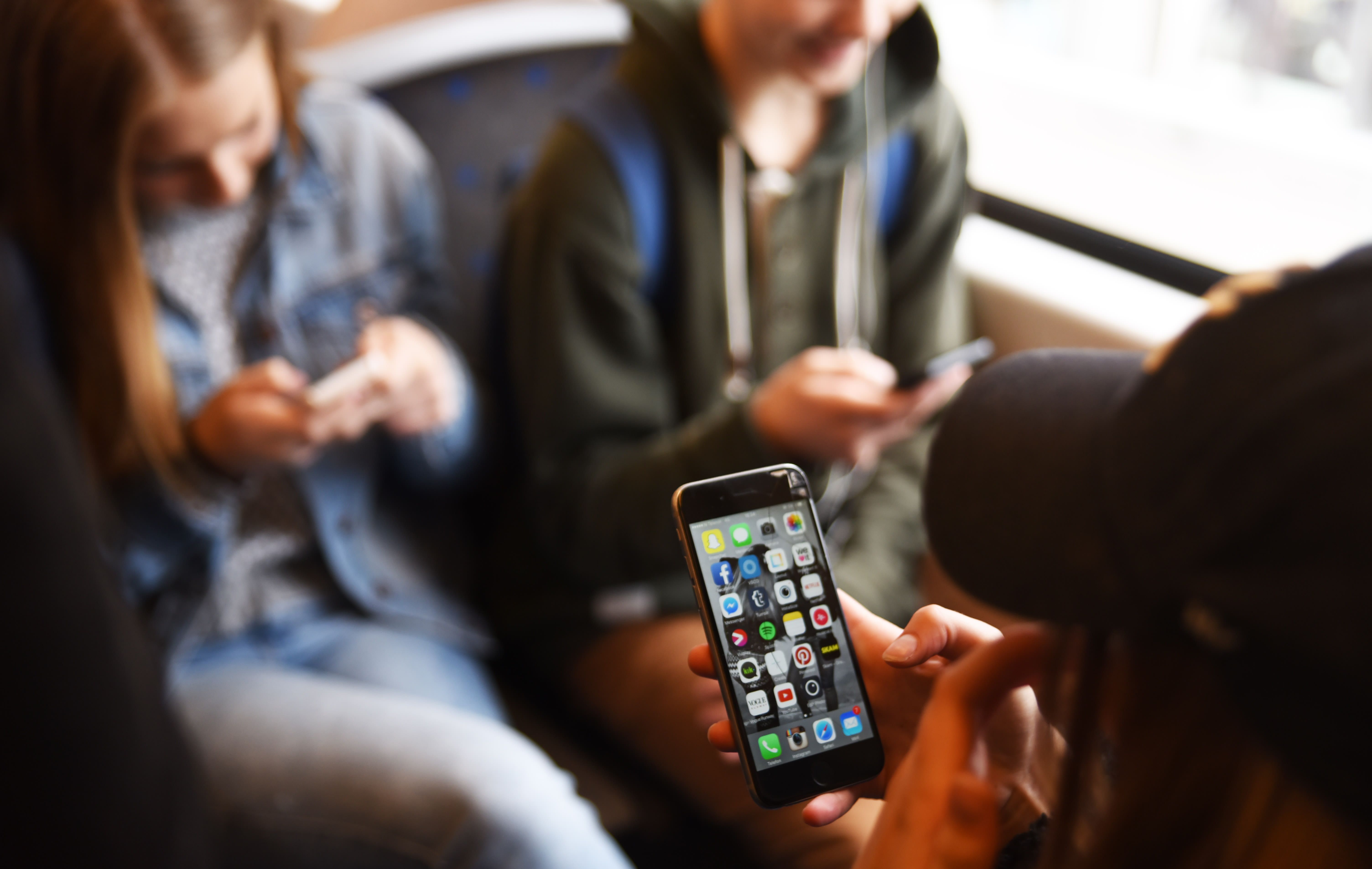 Nye dybdemålinger viser at de største og mest kjente appene utgjør nærmere 40 prosent av all datatrafikk i mobilnettet. (Foto: Martin Fjellanger)