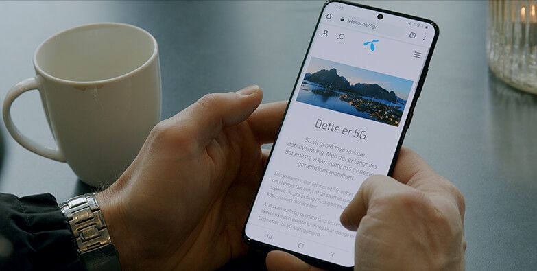 Mobil som bruker 5G i artikkelen 5 myter om 5G